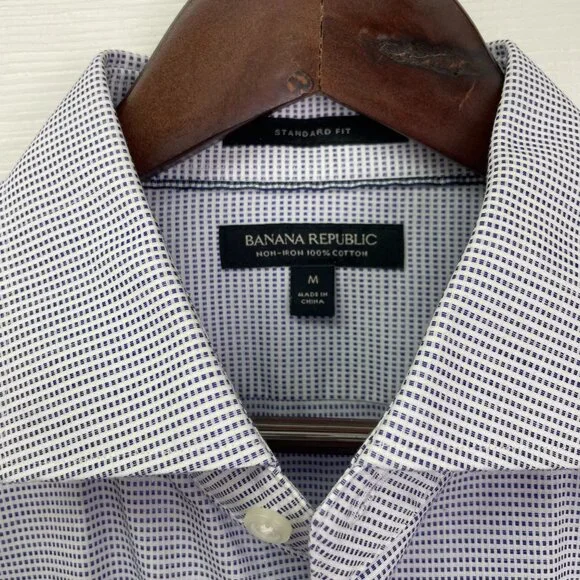 Banana Republic Men Standard-Fit Non-Iron Button-Down Shirt Marfa Blue Medium - Picture 7 of 8